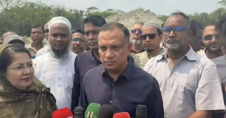 কথা বলছেন বস্ত্র ও পাট প্রতিমন্ত্রী